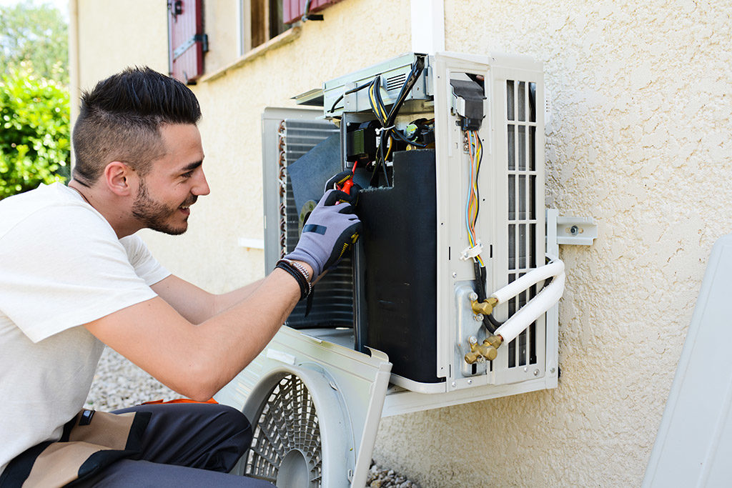 Heating and Air Conditioning Repair in Lewisville, TX: Why Work with Amateurs When the Pros are a Call Away?