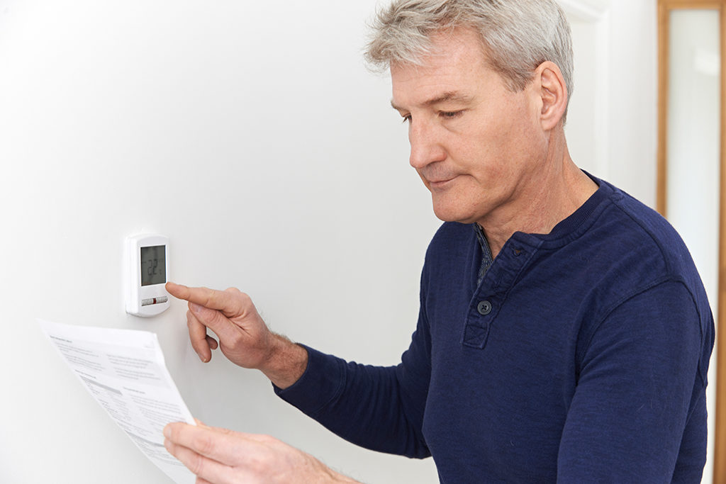7 Signs You Need Thermostat Replacement for Your System | Tips from Your Fort Worth, TX Heating and AC
