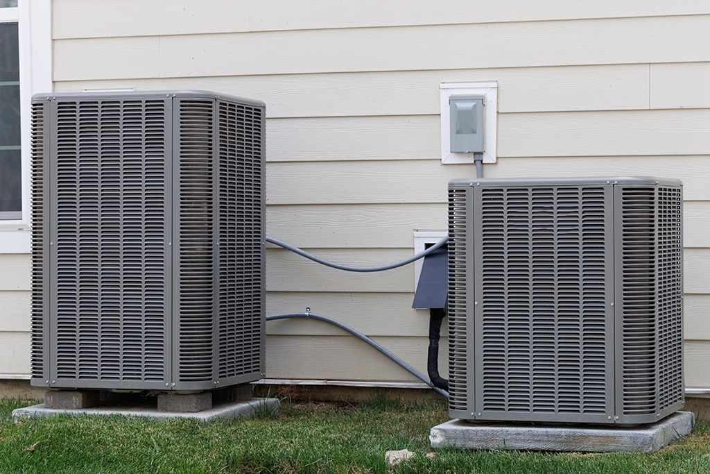 Why Do You Need To Hire A Licensed Technician For AC Repair? | Fort Worth, TX