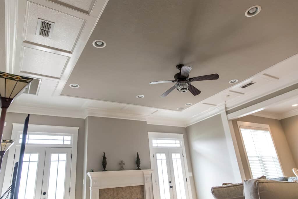 How Ceiling Fan Direction Affects Winter Heating