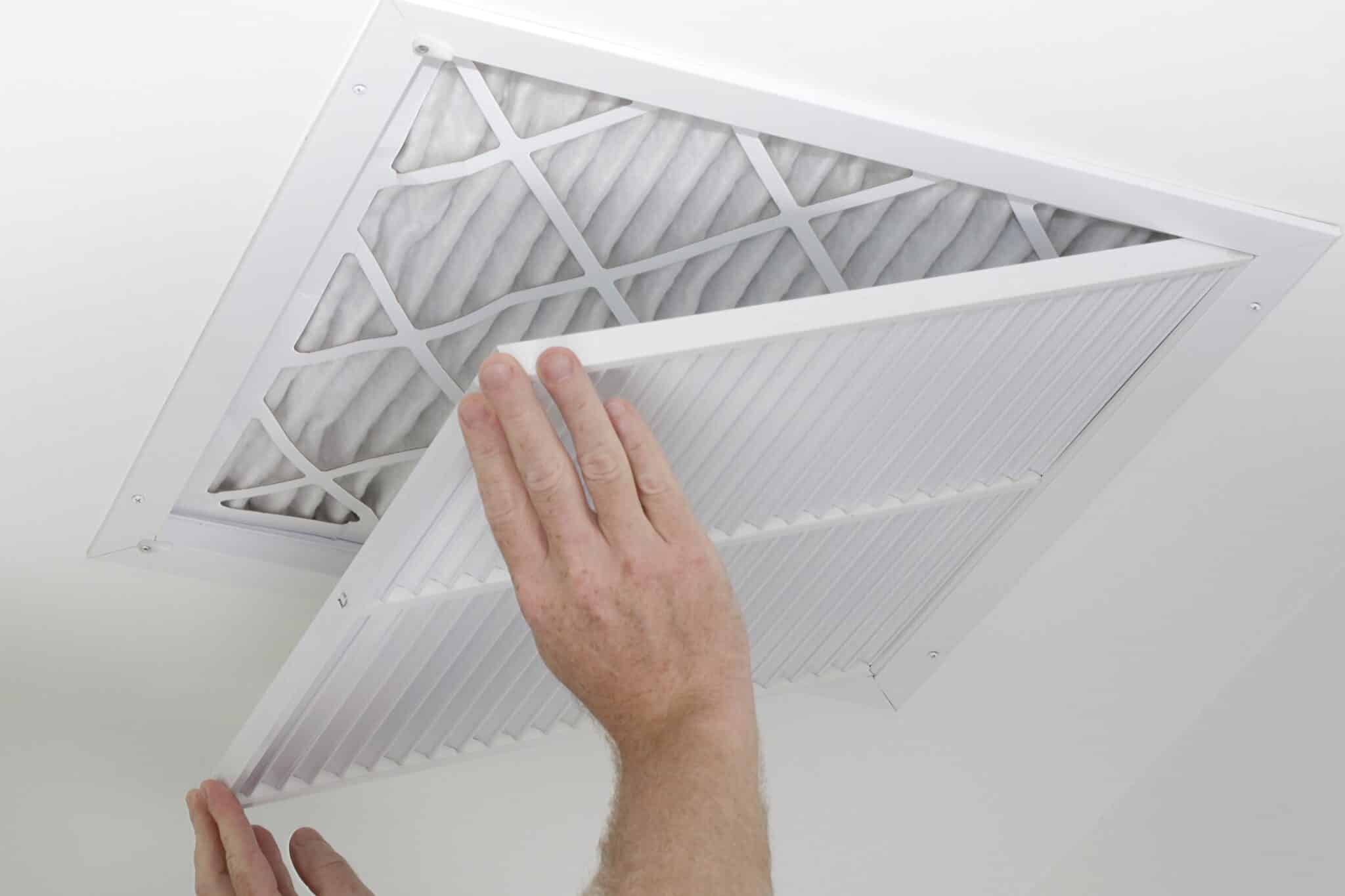 Replacing an air filter in the ceiling, Ventilation.