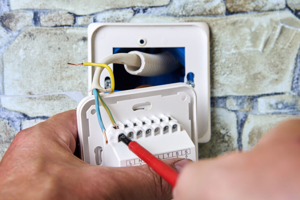 Thermostat wiring basics for safe operation