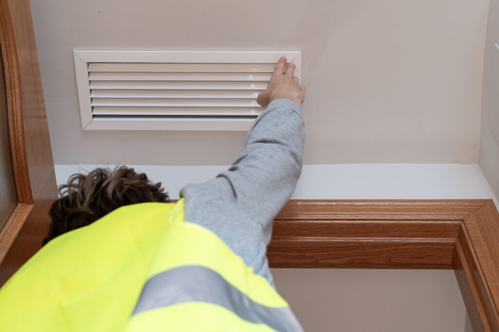 Return Vent Cleaning to Quiet Noisy Airflow